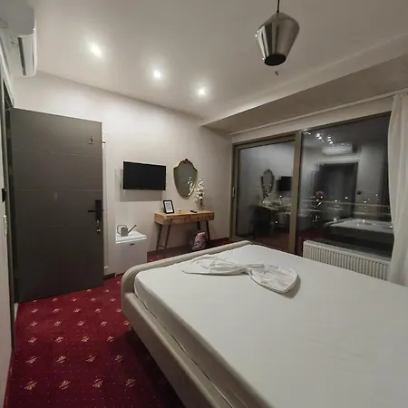 White Boutique Hotel- Hotel Eforie Nord