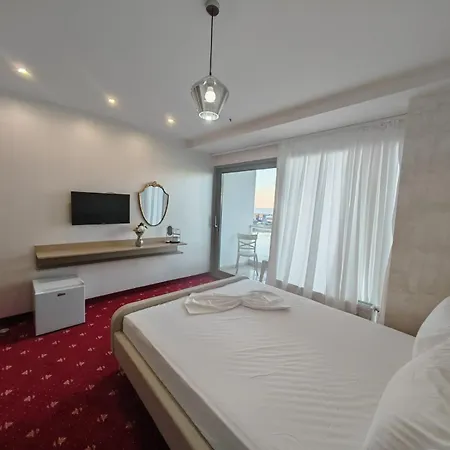 فندق White Boutique Hotel- *