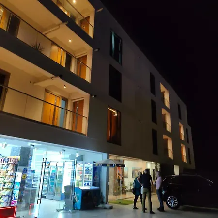 White Boutique Hotel-