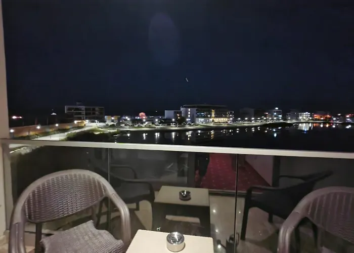 Szálloda White Boutique Hotel- *