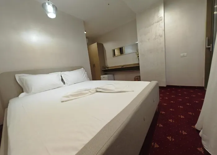 White Boutique Hotel-