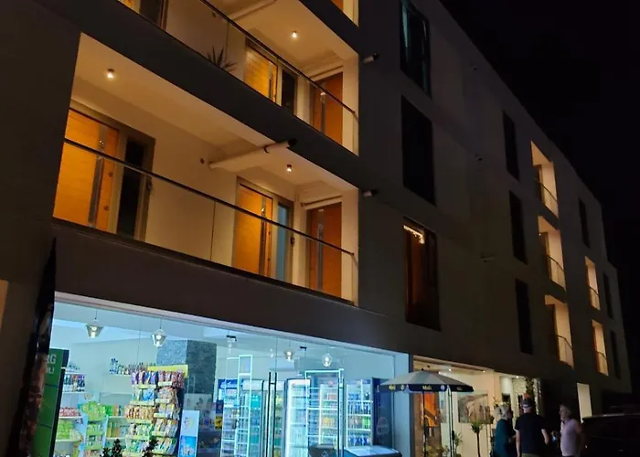 Szálloda White Boutique Hotel- *