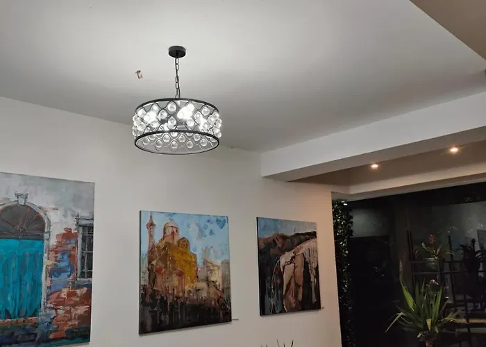 White Boutique Hotel- Szálloda Észak-Eforie